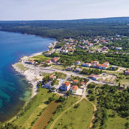 2 Bedroom Beautiful In *