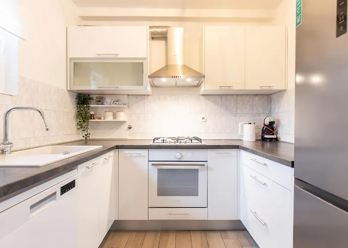 2 Bedroom Beautiful In Дом отдыха
